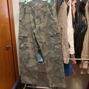 Wrangler camo cargo pants